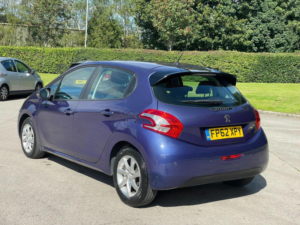2012 Peugeot 208 1.4 E-Hdi Active Egc Euro 5 (s/s) 5dr in Blue — image 5