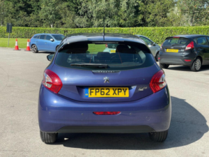 2012 Peugeot 208 1.4 E-Hdi Active Egc Euro 5 (s/s) 5dr in Blue — image 6