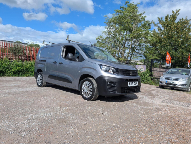 2021 Peugeot Partner 1.5 Bluehdi 950 Professional Premium Long Panel Van Lwb Euro 6 6dr in Grey — image 1