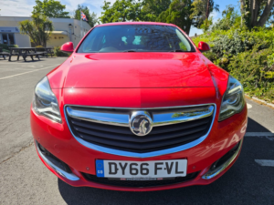 2016 Vauxhall Insignia 2.0 Cdti Sri Nav in Red — image 2