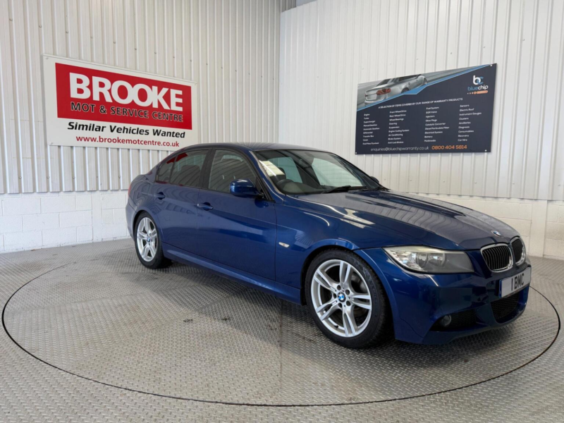 2017 BMW 3 Series 2.0 320i Sport Plus Edition Euro 5 (s/s) 4dr in Blue — image 1