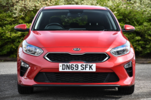 2019 Kia Ceed 1.4 T-Gdi 3 Hatchback 5dr Petrol Dct Euro 6 (s/s) (138 Bhp) in Red — image 5
