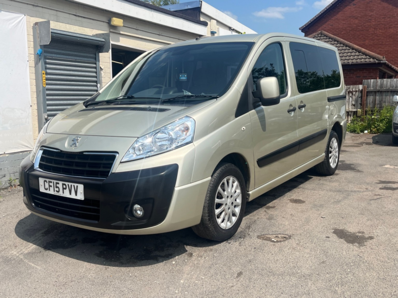 2015 Peugeot Expert Tepee 2.0 Hdi Tepee Leisure in White — image 1