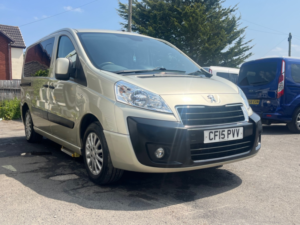 2015 Peugeot Expert Tepee 2.0 Hdi Tepee Leisure in White — image 5
