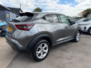 2020 Nissan Juke 1.0 Dig-T N-Connecta SUV 5dr Petrol Dct Auto Euro 6 (s/s) (117 Ps) in Grey — image 6