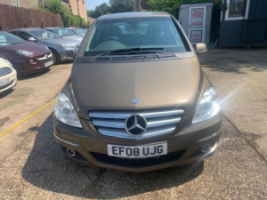 2008 Mercedes-Benz B Class 2.0 B200 Cdi Se 5dr in Orange — image 2