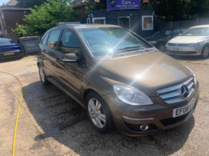 2008 Mercedes-Benz B Class 2.0 B200 Cdi Se 5dr in Orange — image 3