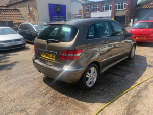 2008 Mercedes-Benz B Class 2.0 B200 Cdi Se 5dr in Orange — image 4