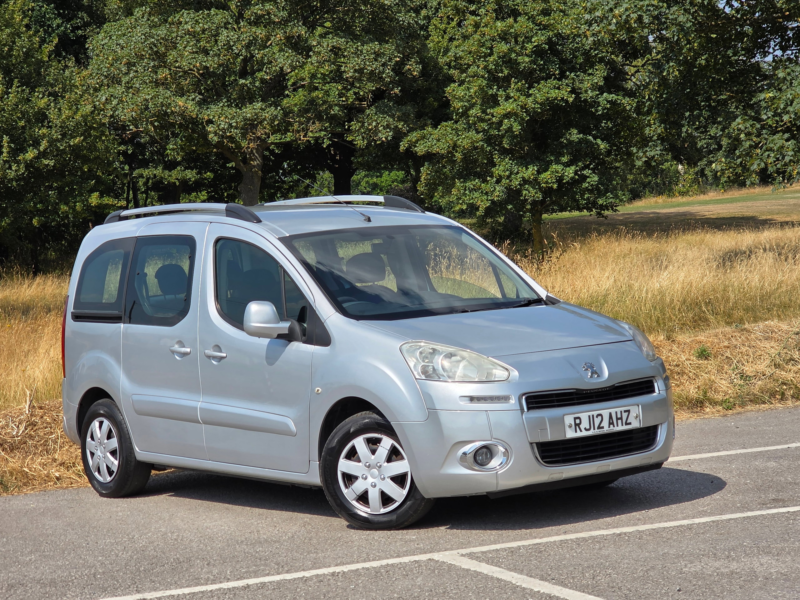 2012 Peugeot Partner Tepee 1.6 Hdi Tepee S MPV 5dr Diesel Manual (139 G/km, 92 Bhp) in Silver — image 1