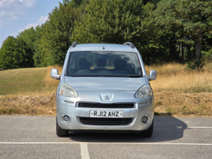 2012 Peugeot Partner Tepee 1.6 Hdi Tepee S MPV 5dr Diesel Manual (139 G/km, 92 Bhp) in Silver — image 2