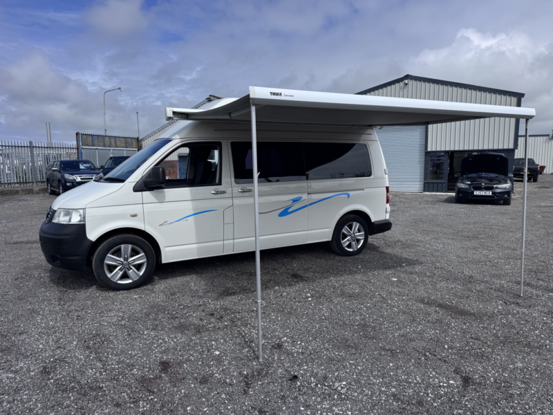 2007 Volkswagen T5 Campervan 2.5 Lwb Hi Top Campervan. Full Width Bed. Awning. Aircon in White — image 1