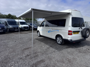 2007 Volkswagen T5 Campervan 2.5 Lwb Hi Top Campervan. Full Width Bed. Awning. Aircon in White — image 2