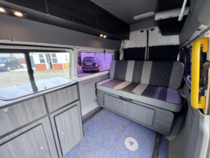2007 Volkswagen T5 Campervan 2.5 Lwb Hi Top Campervan. Full Width Bed. Awning. Aircon in White — image 4