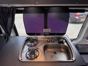 2007 Volkswagen T5 Campervan 2.5 Lwb Hi Top Campervan. Full Width Bed. Awning. Aircon in White — image 6