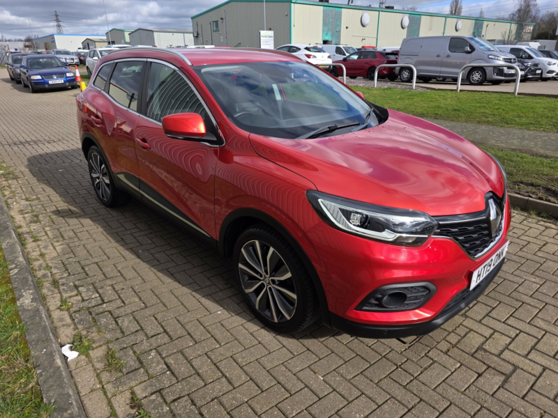 2019 Renault Kadjar 1.3 Iconic Tce 140 My19 in Red — image 1