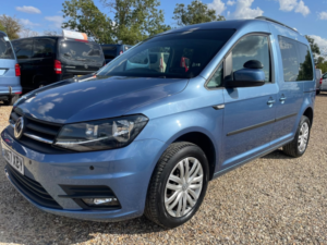 2018 Volkswagen Caddy Life Driver Transfer Wav Automatic Wheelchair Accessible Vehicle 1.4 Tsi Bluemotion Tech in Blue — image 5