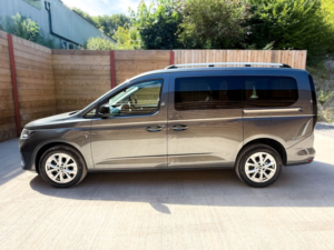 2024 Ford Grand Tourneo Connect 5 SEAT Petrol Auto Wheelchair Accessible Disabled Access Vehicle Wav in Grey — image 3