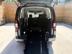 2024 Ford Grand Tourneo Connect 5 SEAT Petrol Auto Wheelchair Accessible Disabled Access Vehicle Wav in Grey — image 5