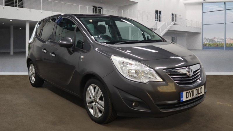2011 Vauxhall Meriva 1.4 16v Se in Grey — image 1