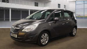 2011 Vauxhall Meriva 1.4 16v Se in Grey — image 2