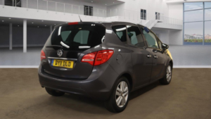 2011 Vauxhall Meriva 1.4 16v Se in Grey — image 4