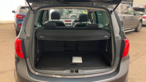 2011 Vauxhall Meriva 1.4 16v Se in Grey — image 5