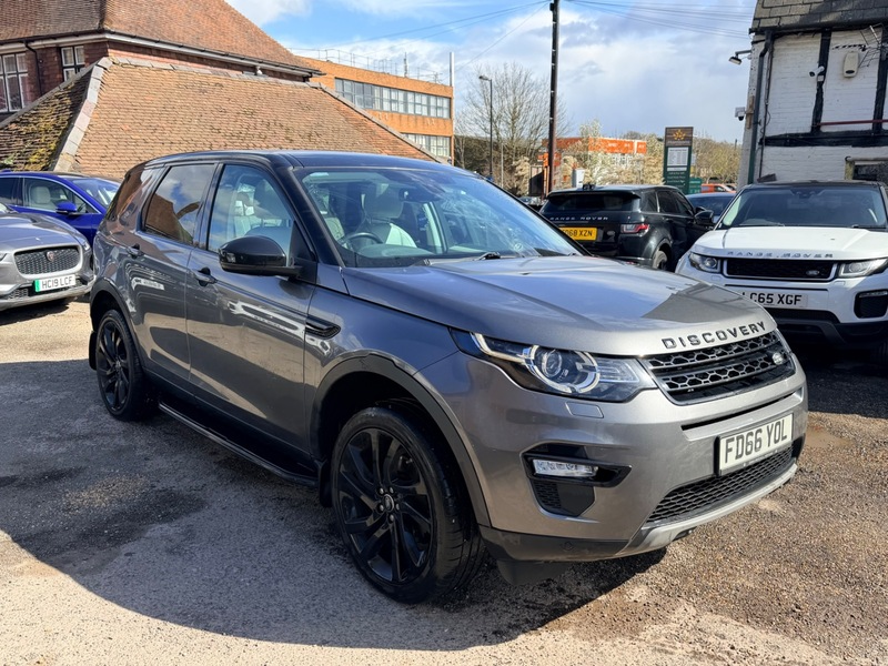 2016 Land Rover Discovery Sport Td4 Hse Black in Grey — image 1