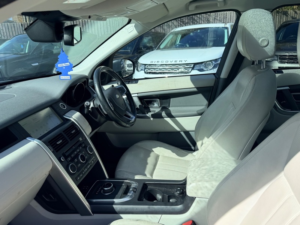 2016 Land Rover Discovery Sport Td4 Hse Black in Grey — image 2
