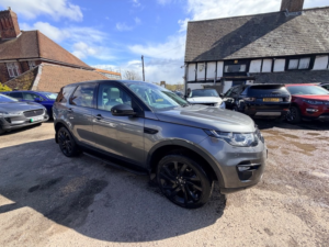 2016 Land Rover Discovery Sport Td4 Hse Black in Grey — image 6