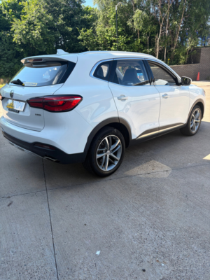 2022 MG MG Hs 1.5 T-Gdi Exclusive SUV 5dr Petrol Manual Euro 6 (s/s) (162 Ps) in White — image 5