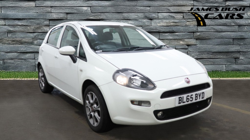 2015 Fiat Punto 1.4 Punto 5-Door 1.4 8v 77hp Easy+ in White — image 1
