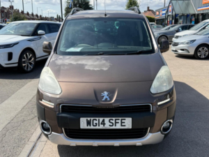 2014 Peugeot Partner Tepee 1.6 Hdi Tepee Outdoor 5dr in Brown — image 3