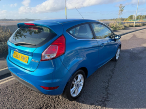 2014 Ford Fiesta 1.25 Zetec Euro 5 3dr in Blue — image 4
