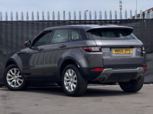 2017 Land Rover Range Rover Evoque 2.0 Td4 Se Tech 4WD Euro 6 (s/s) 5dr in Grey — image 2