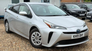 2026 Toyota Prius 1.8 Vvt-I Hybrid S CVT in Black — image 3