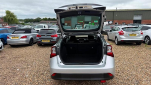 2026 Toyota Prius 1.8 Vvt-I Hybrid S CVT in Black — image 6