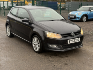 2012 Volkswagen Polo 1.6 Tdi Sel in Black — image 3