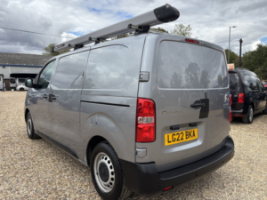 2022 Citroen Dispatch 1.5 Dispatch Enterprise Pro M Bluehdi 100 S&s 6-Speed Manual 1000 in Grey — image 5