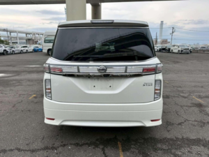 2014 Nissan Elgrand 2.5 Highway Star 5dr 7 Seats in White — image 6