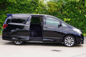 2010 Toyota Alphard 2.4 S Premium Selection 2 5dr 7 Seats in Black — image 3