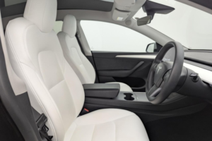 2022 Tesla Model Y (dual Motor) Long Range SUV 5dr Electric Auto 4wde (384 Bhp) in Black — image 3