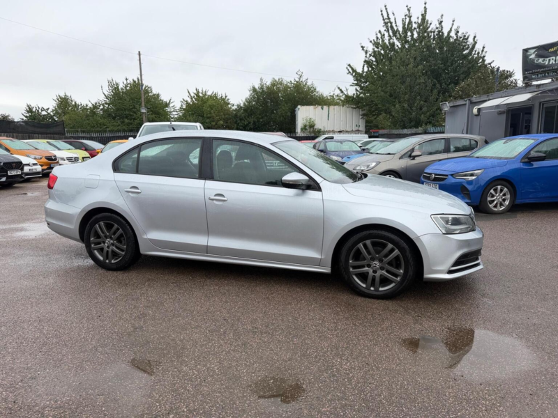 2016 Volkswagen Jetta 2.0 Tdi Bluemotion Tech Se DSG Euro 6 (s/s) 4dr in Silver — image 1