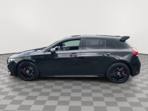 2018 Mercedes-Benz A Class 1.3 A200 Amg Line (premium) Hatchback 5dr Petrol 7g-Dct Euro 6 (s/s) (163 Ps) in Black — image 5