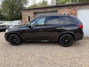 2017 BMW X5 3.0 X5 M50d M Sport Plus in Black — image 4