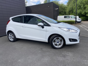 2013 Ford Fiesta 1.25 Zetec in White — image 5