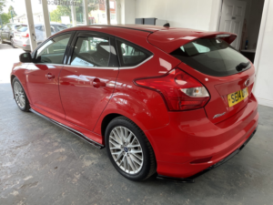 2014 Ford Focus 1.0 T Ecoboost Zetec S in Red — image 4