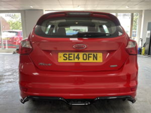 2014 Ford Focus 1.0 T Ecoboost Zetec S in Red — image 5
