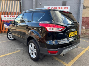 2015 Ford Kuga 2.0 Tdci Zetec 2WD Euro 6 (s/s) 5dr in Black — image 5