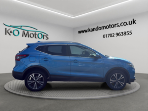 2019 Nissan Qashqai 1.3 Dig-T N-Connecta Euro 6 (s/s) 5dr in Blue — image 3