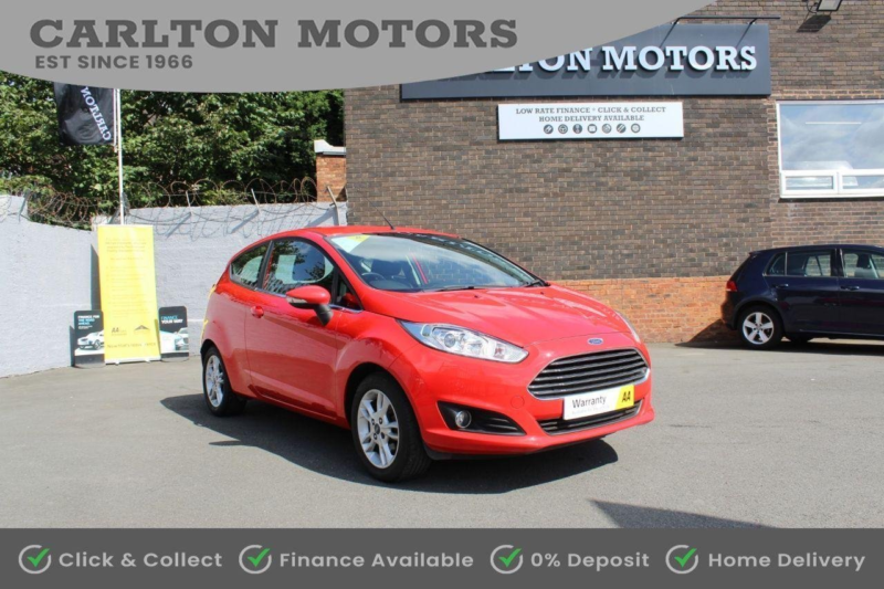2015 Ford Fiesta 1.25 Zetec Euro 6 3dr in Red — image 1